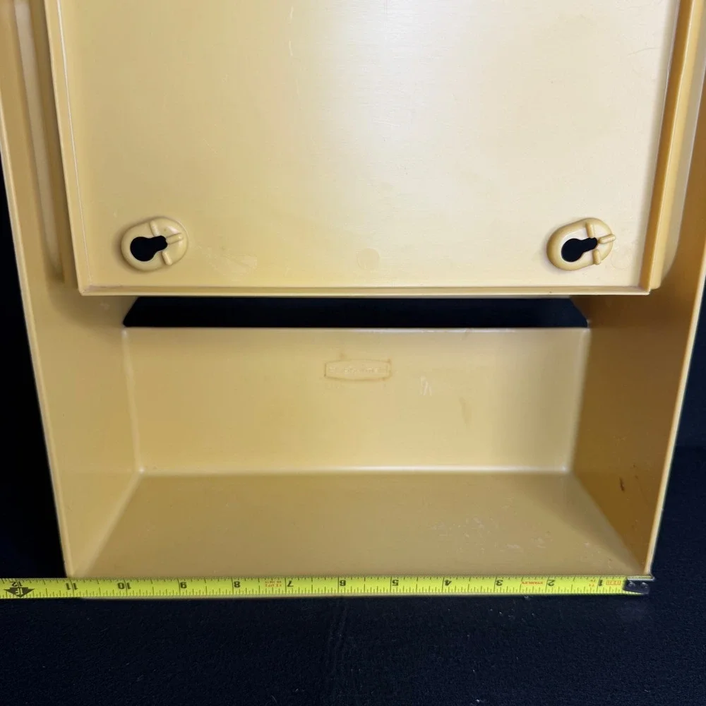 VTG 1981 Rubbermaid Clean Up Caddy Organizer Yellow Wall Door Mount 2320 USA